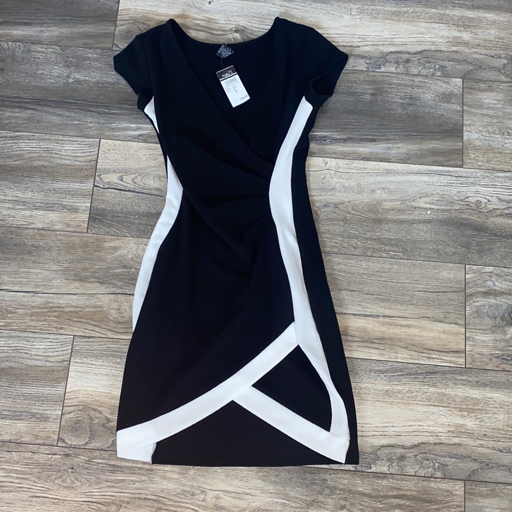NWT Rue21 Fitted Dress Size S